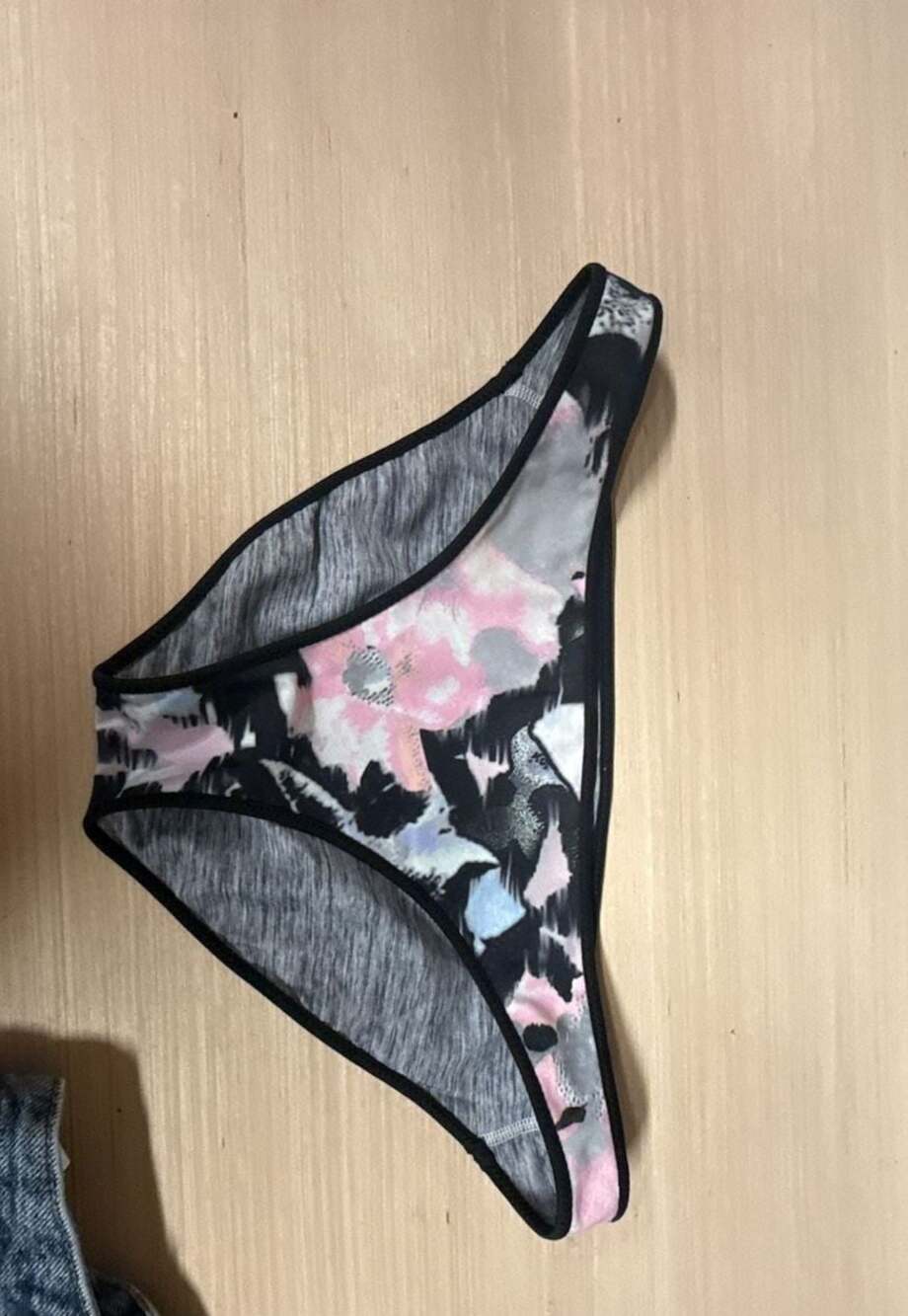 Lululemon Reversible Bikini Bottoms Floral Print Grey
